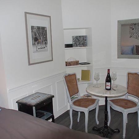 Ferienwohnung Petit Paris - Oasis In Marais Exterior foto