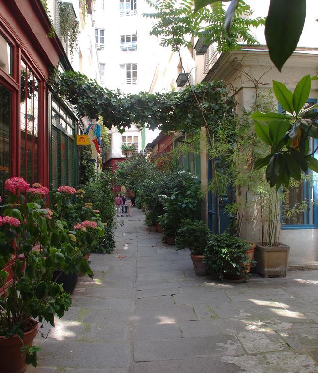 Ferienwohnung Petit Paris - Oasis In Marais Exterior foto